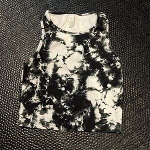 Cropped workout tank